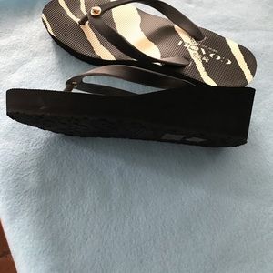 COACH WEDGE FLIP FLOPS